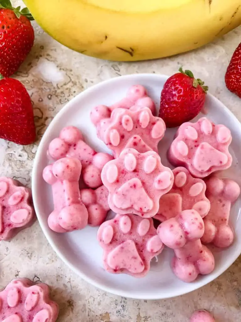 Frozen Strawberry Banana Dog Treats