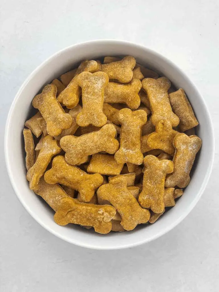 Three-ingredient dog treats from theurbenlife.com